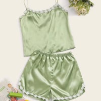 بجامة أنيقة للبنات ، ناعمه ومريحه ..