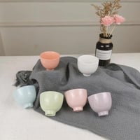 طقم فناجين 6 قطع ملون جميل من السراميك .