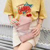 حقيبة كتف صغيرة ، ناعمه وأنيقة ..