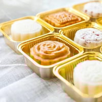 علبة صغيرة للمخبوزات