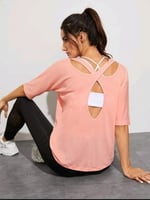 تيشيرت رياضي مريح .