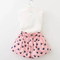 طقم ناعم وجميل للصغيرات ،