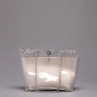 حقيبة كتف جميلة متوسطة الحجم