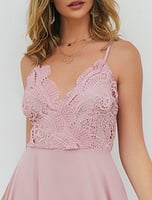 فستان رائع وناعم ، بآلوان هادئة جميلة