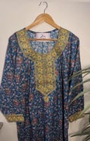 مخور نسائي جاهز ازرق