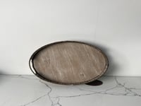 صينية تقديم خشبية دائرية بنقوش فاخرة