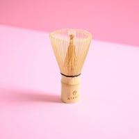 خفاقه الماتشا بخشب الخيزران من محمصة اسانتي