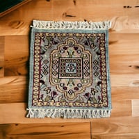قطعة سجاد كشميري صناعة يدوي 30*30 تقريبا