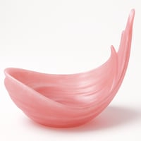 صحن تقديم وردي منحني