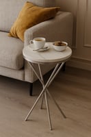 طاولة خدمة العنكبوت