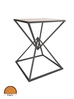 طاولة الهرم