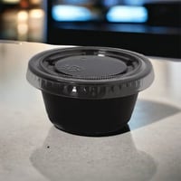 علب صوصات مع غطاء منفصل بلاستيك لون اسود (100 علبة...