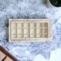 علب بوكسات مقسمة قابلة للازالة بغطاء سحاب بنافذة (...