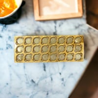 علب مقسمة بلاستيك ذهبي ( حبة واحدة )