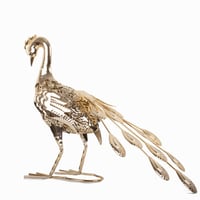 مجسم طاؤوس معدن ذهبي