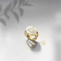 خاتم ملكي - حجر سداسي نسائي مرصع ب زركون فضه خالص...