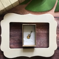 بروش | بنز قيتار