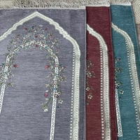 سجادة صلاة مبطنة