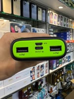 شاحن سفري قوي ايكون20 بقوة20الف ملي امبير بثلاث مخ...