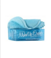 منشفة ازالة المكياج بطبعة الاناناس من ميك اب اريزر...