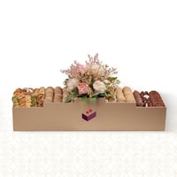 بوكس الفخامة (صينية مدرجة شوكلاتة ومعمول وبيتيفور...