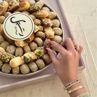 بوكس الاناقة ( معمول و بيتيفور )