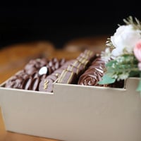 بوكس الفخامة ( صينية مدرجة - 1 كجم شوكولاتة )