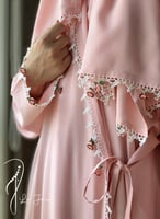 شرشف صلاة لف وردي على خربزي بالكروشيه و الورد الاو...