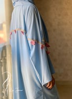 113006 شرشف صلاة سستة ازرق سماوي مزين بالكروشيه حل...