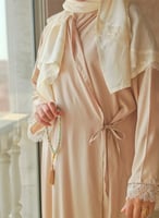 شرشف صلاة لف سكرى مزين بالاويا اليدوي من لاجور