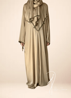 شرشف صلاة سستة زيتي على بيج بالكروشيه و الورد الاو...