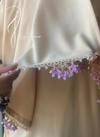 شرشف صلاة لف بيج مزين بالكروشي اليدوي و الطرحة مثب...