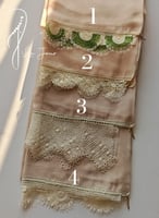 طرح بيج بوال مزينة بأويا يدوي من لاجور