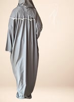 شرشف صلاة سستة رمادى مزين بالكروشيه فخم من لاجور