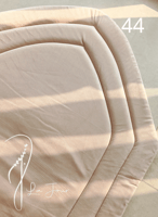 سجاجيد بعدة الوان قطيفة بسفنج حراري من لاجور