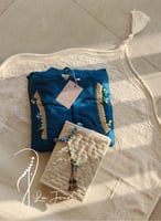 شرشف صلاة لف ازرق بالكروشيه و الورد الاويا فاخر من...