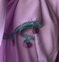 شرشف صلاة سحاب موف كروشيه يدوي و الطرحة مثبتة.