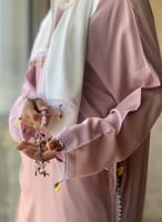 شرشف صلاة لف وردي بصلي فاتح بالكروشيه و الورد الاو...