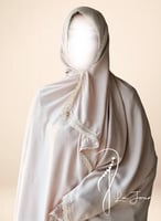 شرشف صلاة مربع مثل الملاية اللف باج منقط