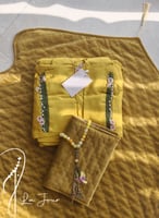 شرشف صلاة لف أصفر كموني بالكروشيه و الورد الاويا م...