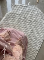 شرشف مرد لف وردي على خربزي دانتيل