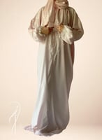 شرشف صلاة دانتيل وردي سحاب و الطرحة مثبتة