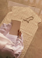 شرشف صلاة لف ابيض ستان اويا فضي من لاجور