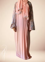 شرشف صلاة رسم باتيك لف وردي و ازرق سماوي و الطرحة...