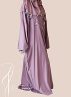 شرشف صلاة قطن سستة موف غامق مزين بالكروشيه من لاجو...