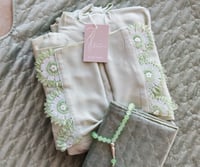 شرشف صلاة لف اخضر باستال مزين بأويا يدوي من لاجور