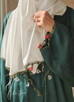 شرشف صلاة سستة أخضر غامق مزين بالكروشيه و الورد ال...