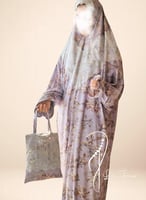 شرشف صلاة خمار منقوش موف مع دنتال فخم