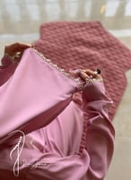 شرشف صلاة سستة وردي بالكروشيه و الورد الاويا