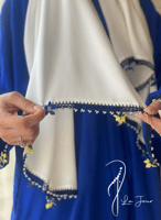 شرشف صلاة لف أزرق مزين بالكروشيه و الورد الاويا
